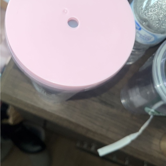 Starbucks cup - Picture 3 of 3